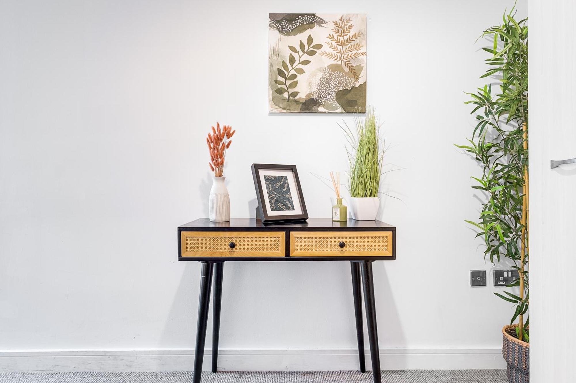 Ultra Stylish 2 Bedroom Apt Centrally Located バーミンガム エクステリア 写真