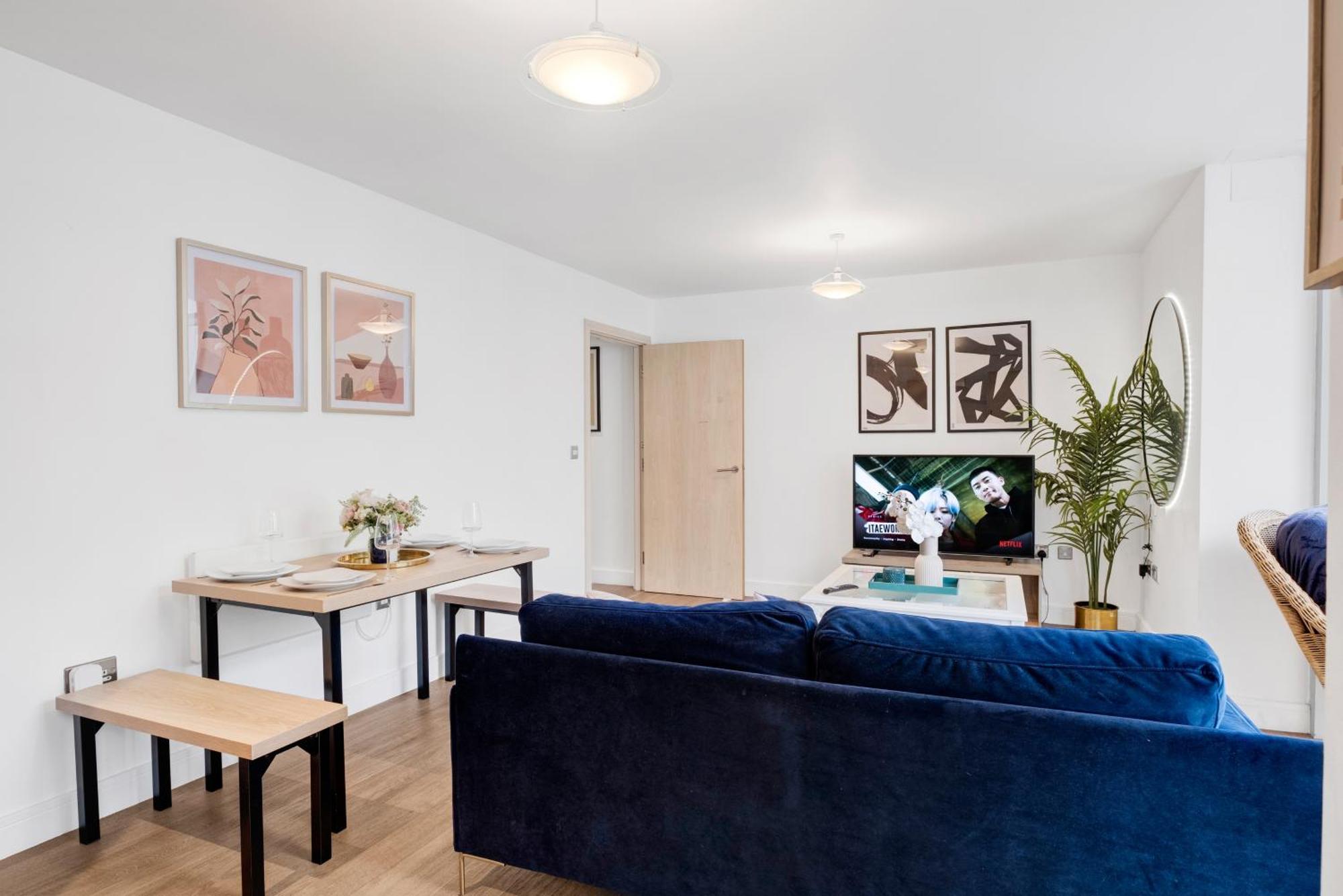 Ultra Stylish 2 Bedroom Apt Centrally Located バーミンガム エクステリア 写真