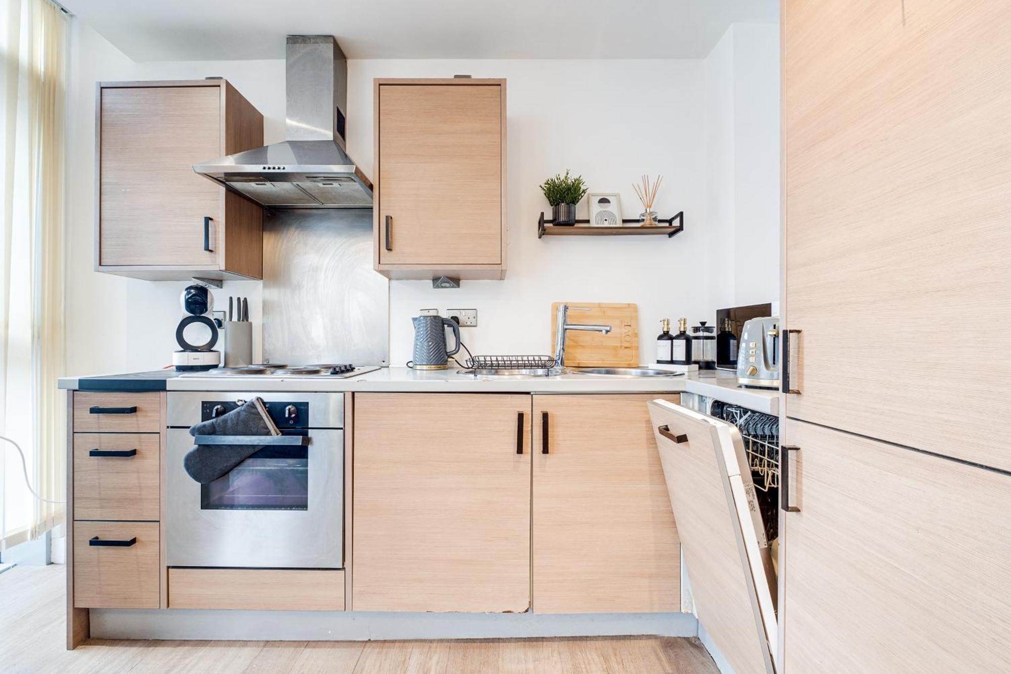 Ultra Stylish 2 Bedroom Apt Centrally Located バーミンガム エクステリア 写真