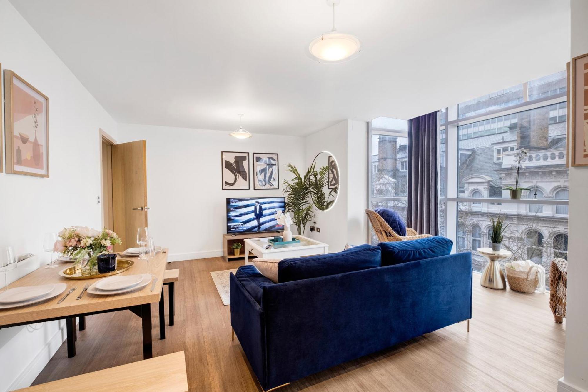 Ultra Stylish 2 Bedroom Apt Centrally Located バーミンガム エクステリア 写真